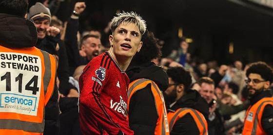 竞彩足球推荐-【英超】帕尔默戴帽，加纳乔两球，切尔西4比3曼联